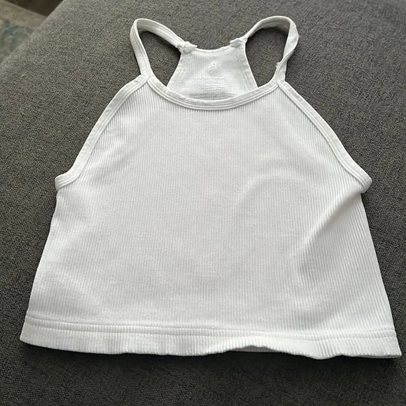 ❄️SOLD❄️Happiness Runs Crop Tank Top Sz:M/L (8-12) Color: White - Picture 2 of 5